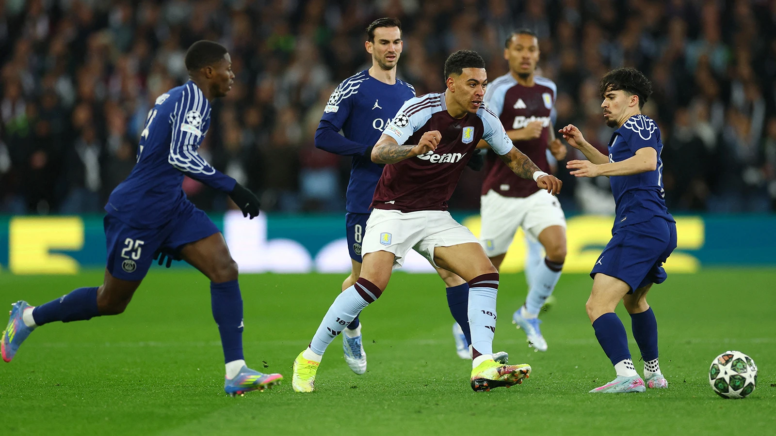 Aston Villa'nın müthiş geri dönüşü yarı finale yetmedi, tur biletini PSG kaptı