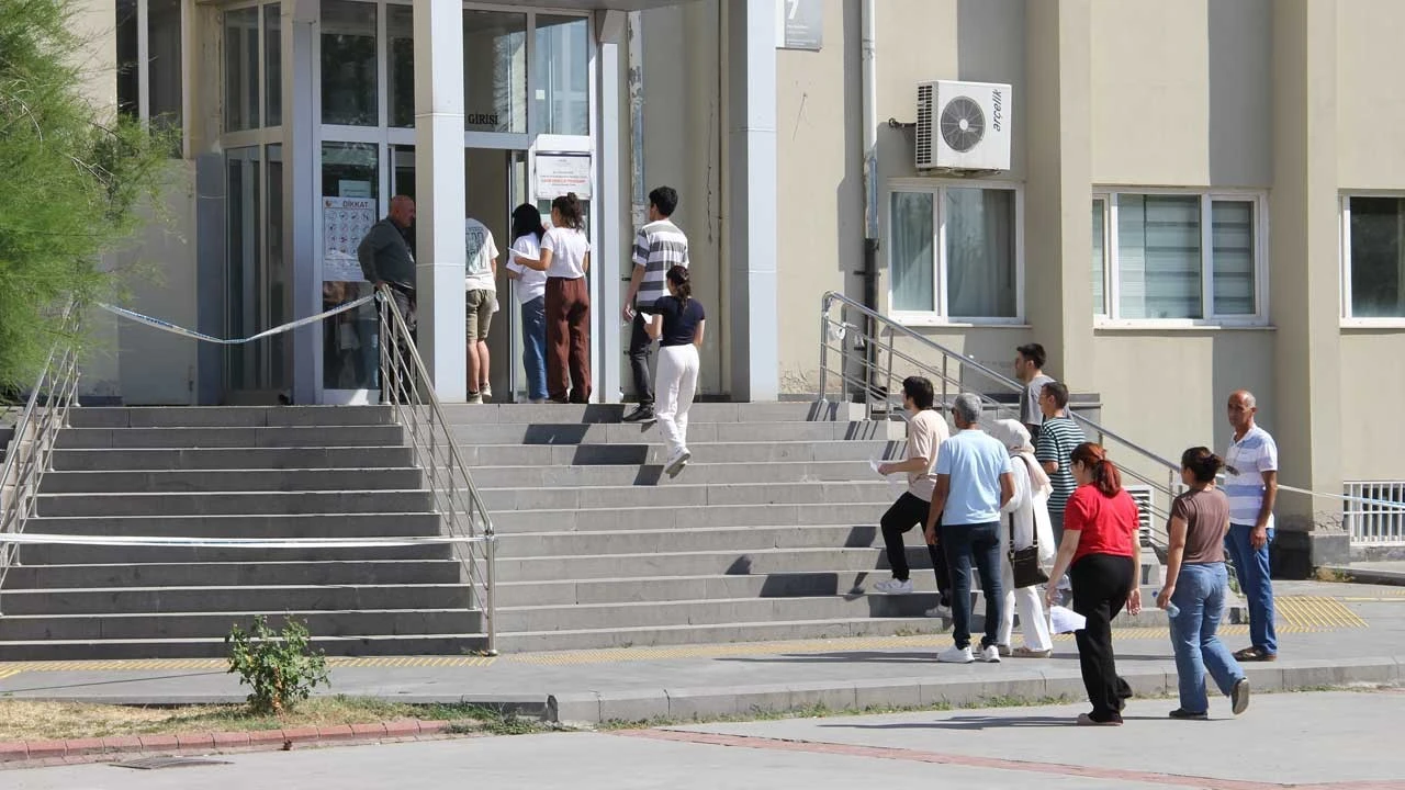 AGS 2025 yorumları: Akademi Giriş Sınavı (AGS) zor muydu, kolay mıydı?
