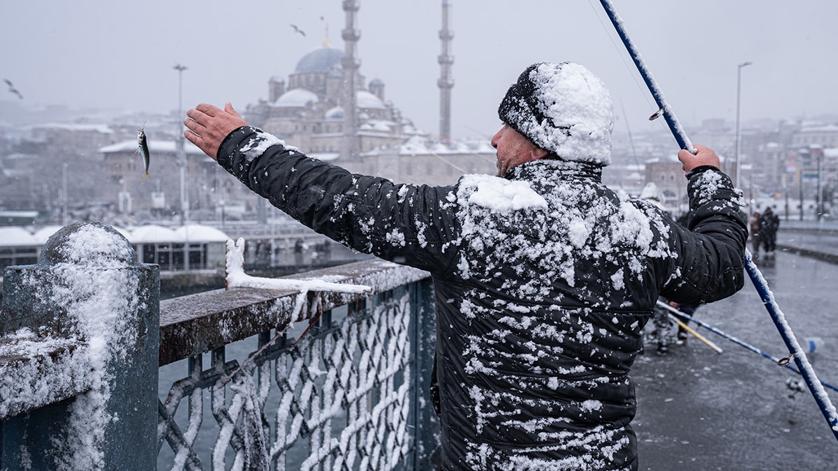 İstanbul'un kar çilesi başlıyor! 'Evden çalışın' uyarısı bile yapıldı!