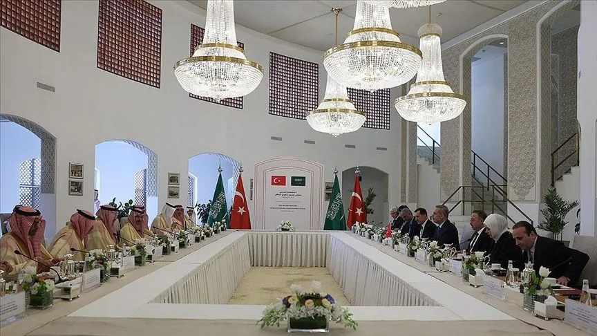 Dışişleri Bakanı Fidan, Suudi mevkidaşı Bin Ferhan ile Riyad'da görüştü