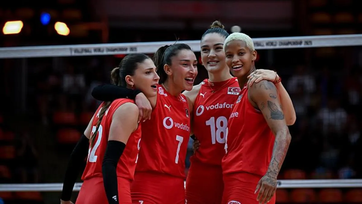 Türkiye 3-0 Slovenya (MAÇ SONUCU ÖZET) Filenin Sultanları çeyrek finalde!