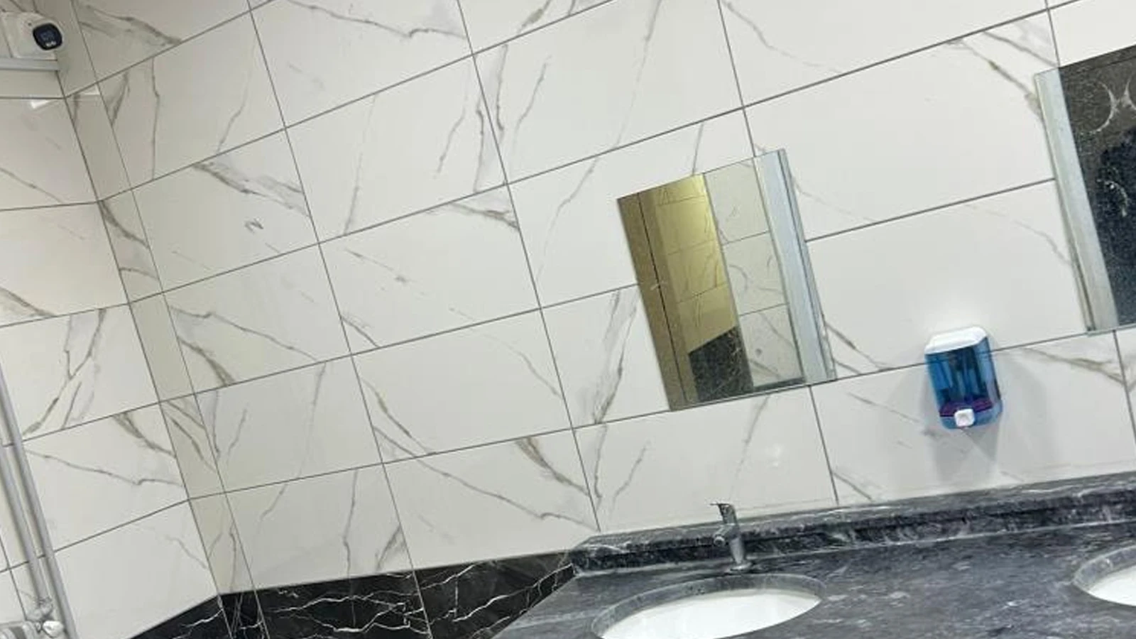 Öğrenci tuvaletlerinde kamera soruşturması: Müdür görevden alındı