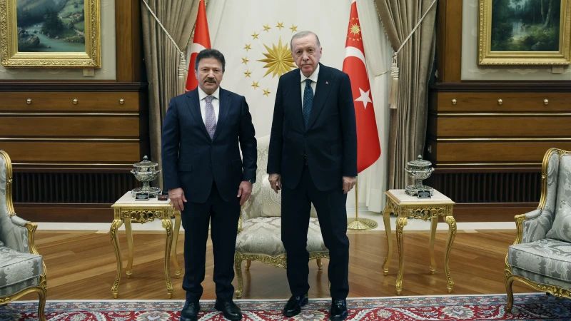 Cumhurbaşkanı Erdoğan, Tesk Genel Başkanı Yiğiner'i Külliye'de Kabul Etti