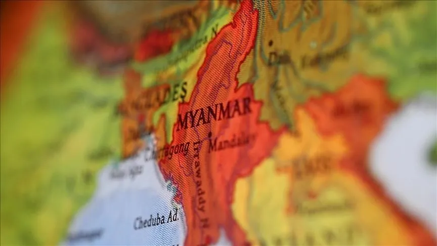 Myanmar, rakipleri engellenen ordu destekli partiyle seçime gidiyor