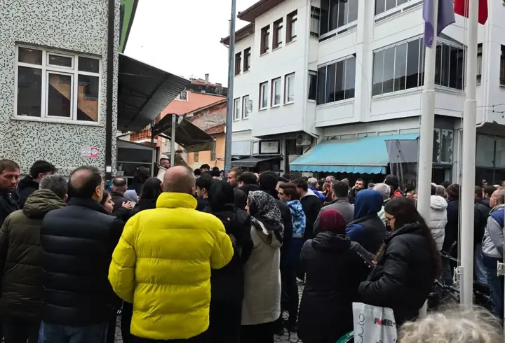 Babasını kurtarmak isterken ölen Efe, toprağa verildi 