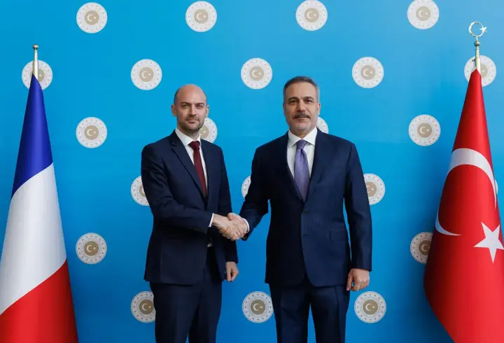 Bakan Fidan, Fransız mevkidaşı Barrot ile görüştü