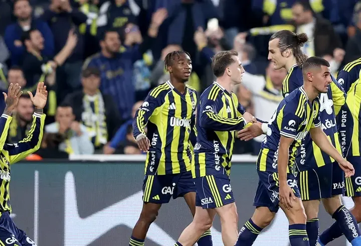 Fenerbahçe 2-1 Fatih Karagümrük Maç Özeti | Kanarya, 3 puanı aldı