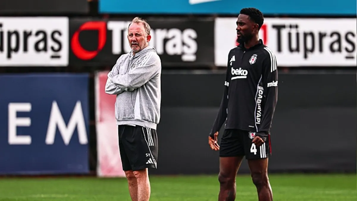 Beşiktaş 3 eksikle Antalyaspor maçının hazırlıklarını sürdürdü