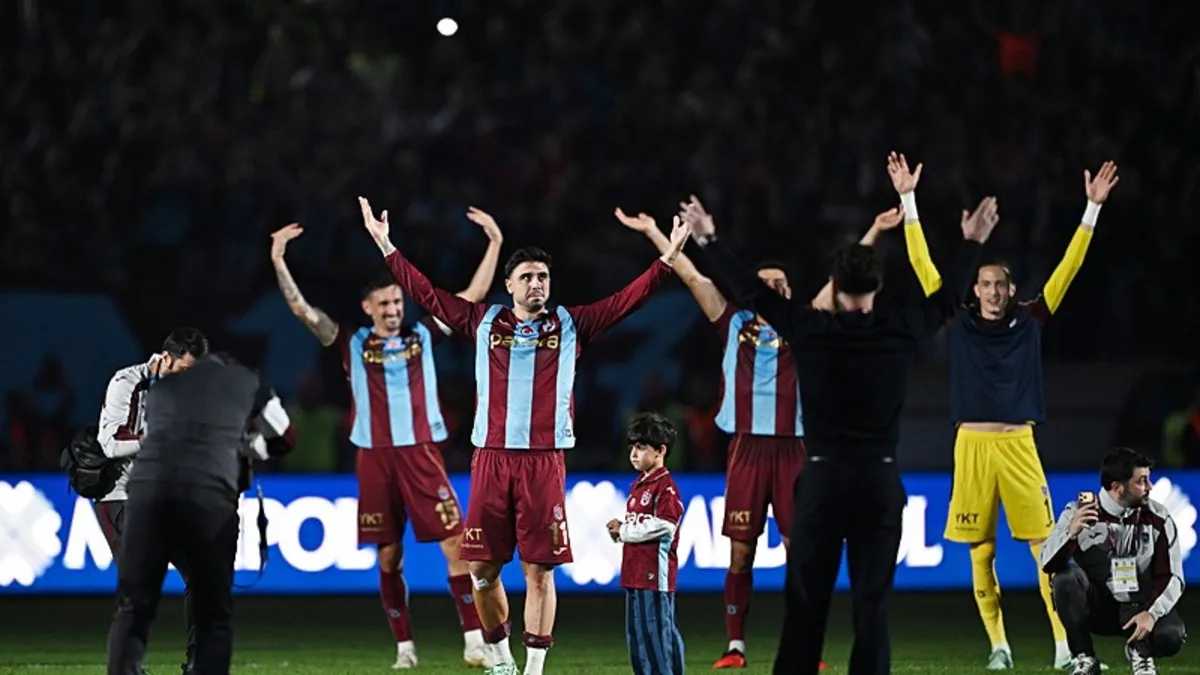 Trabzonspor'dan Derbi Galibiyeti Sonrası Paylaşım!