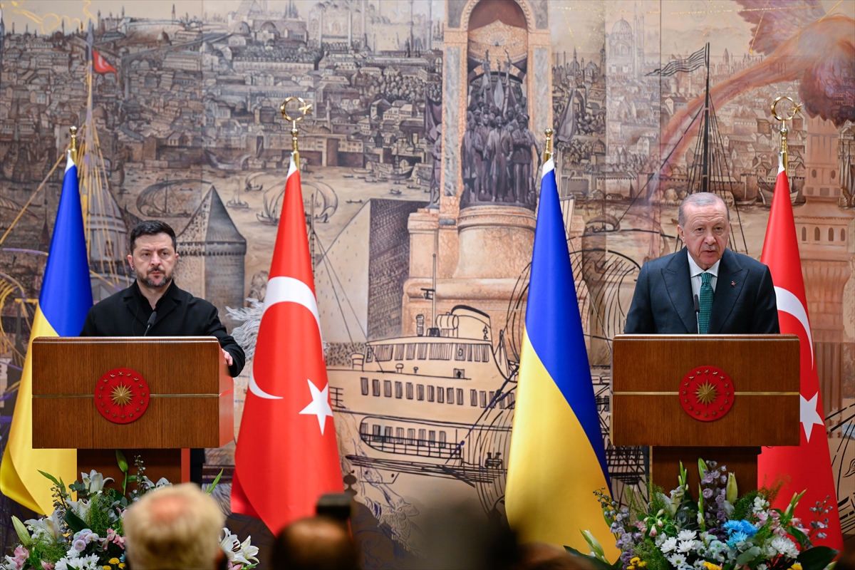 Zelenski İle Ortak Açıklama Yapan Cumhurbaşkanı Erdoğan: Barış İçin Her Türlü Gayreti Göstermeye Hazırız
