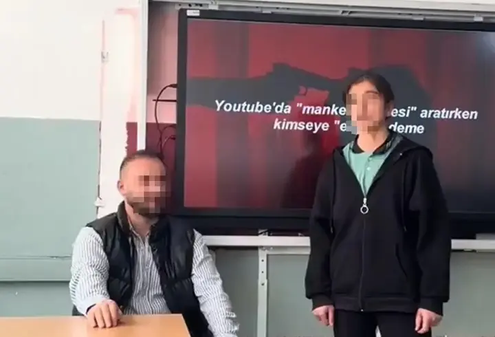 Öğrencisine müstehcen ve şiddet içeren şarkı söyleten öğretmene soruşturma