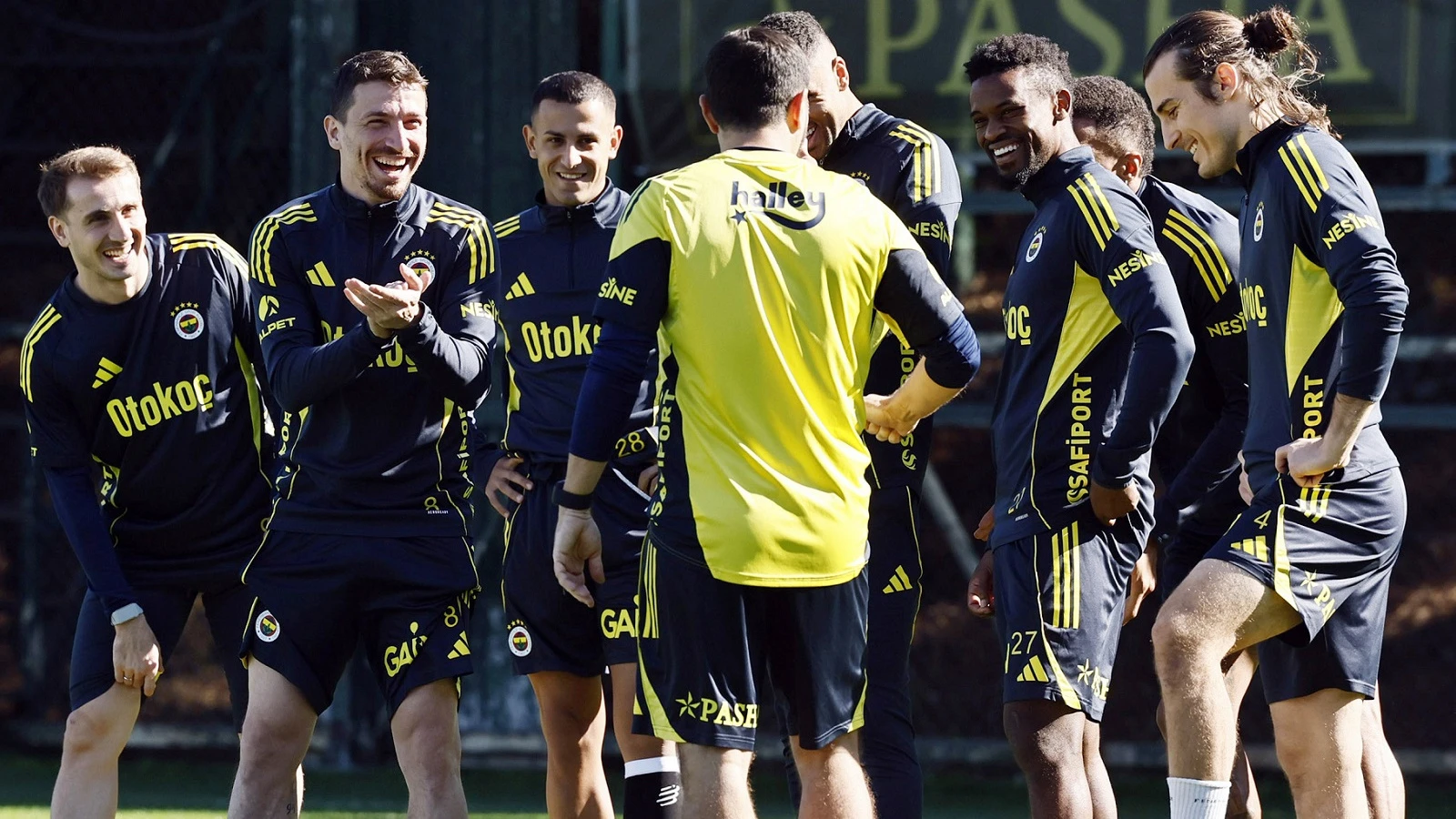 Fenerbahçe'de Beşiktaş derbisinin hazırlıkları başladı