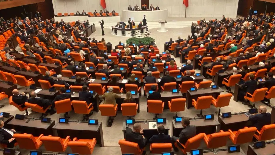 Özgür Özel dahil 11 vekilin dokunulmazlık dosyası Meclis'te