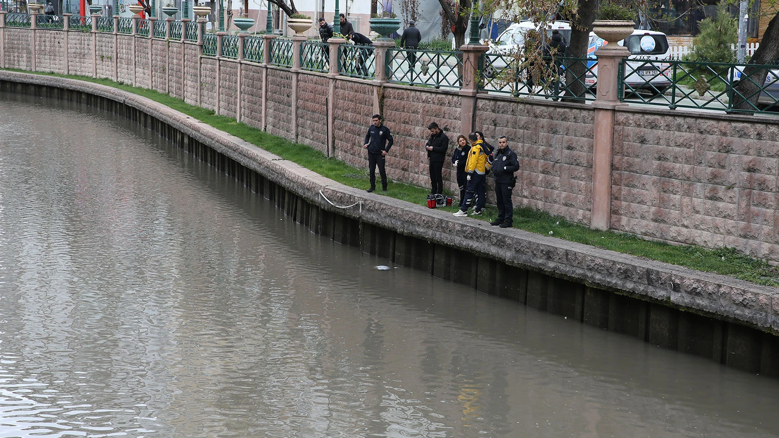 Eskişehir'de Porsuk Çayı'nda erkek cesedi bulundu