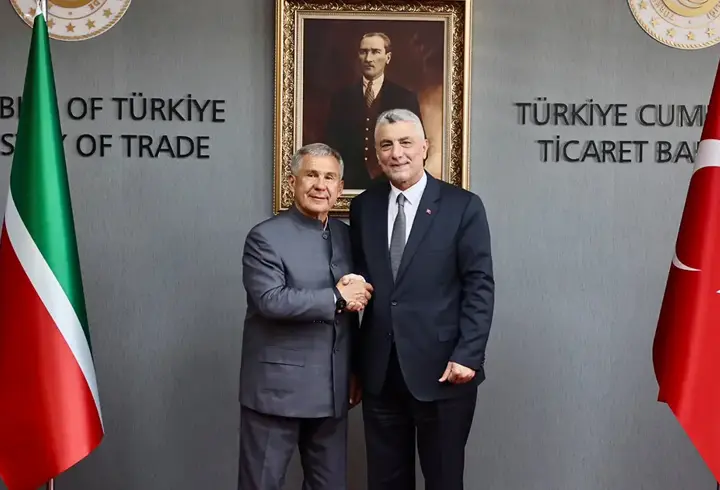 Bakan Bolat, Tataristan Reisi Minnihanov ile görüştü