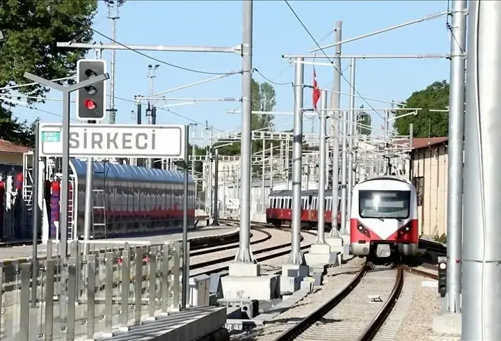 Sirkeci-Kazlıçeşme raylı sistem hattı 8 milyon yolcuyu aştı