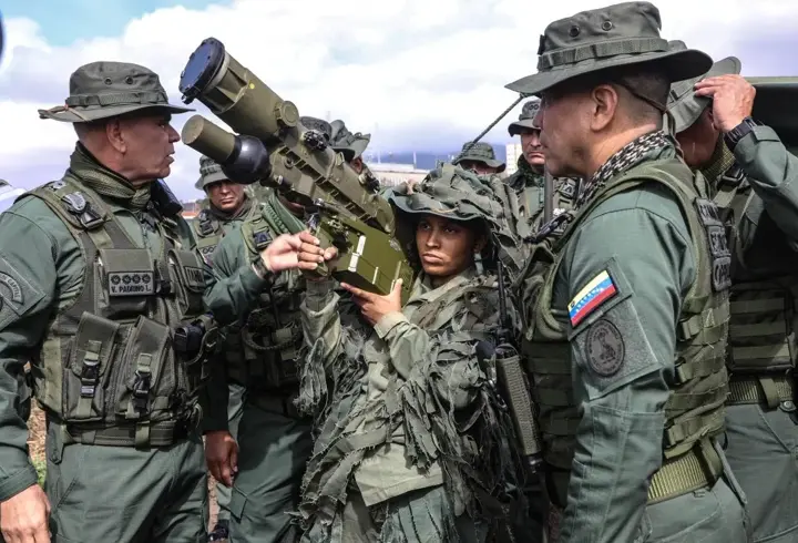 ABD’nin Karayipler’deki faaliyetleri sonrası Venezuela açıkladı: 200 bin asker seferber edildi!