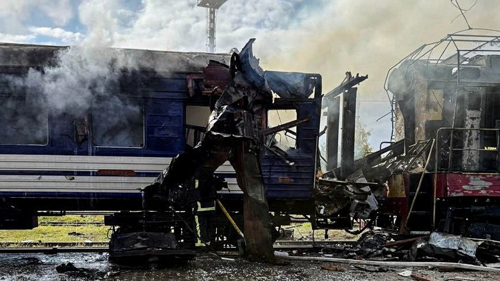 Ukrayna'da tren istasyonuna saldırı: Onlarca yaralı var