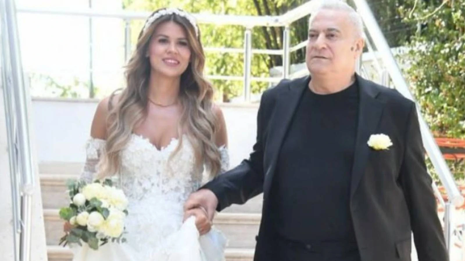 Mehmet Ali Erbil'den şoke eden hareket: Düğün sabahı yaptı
