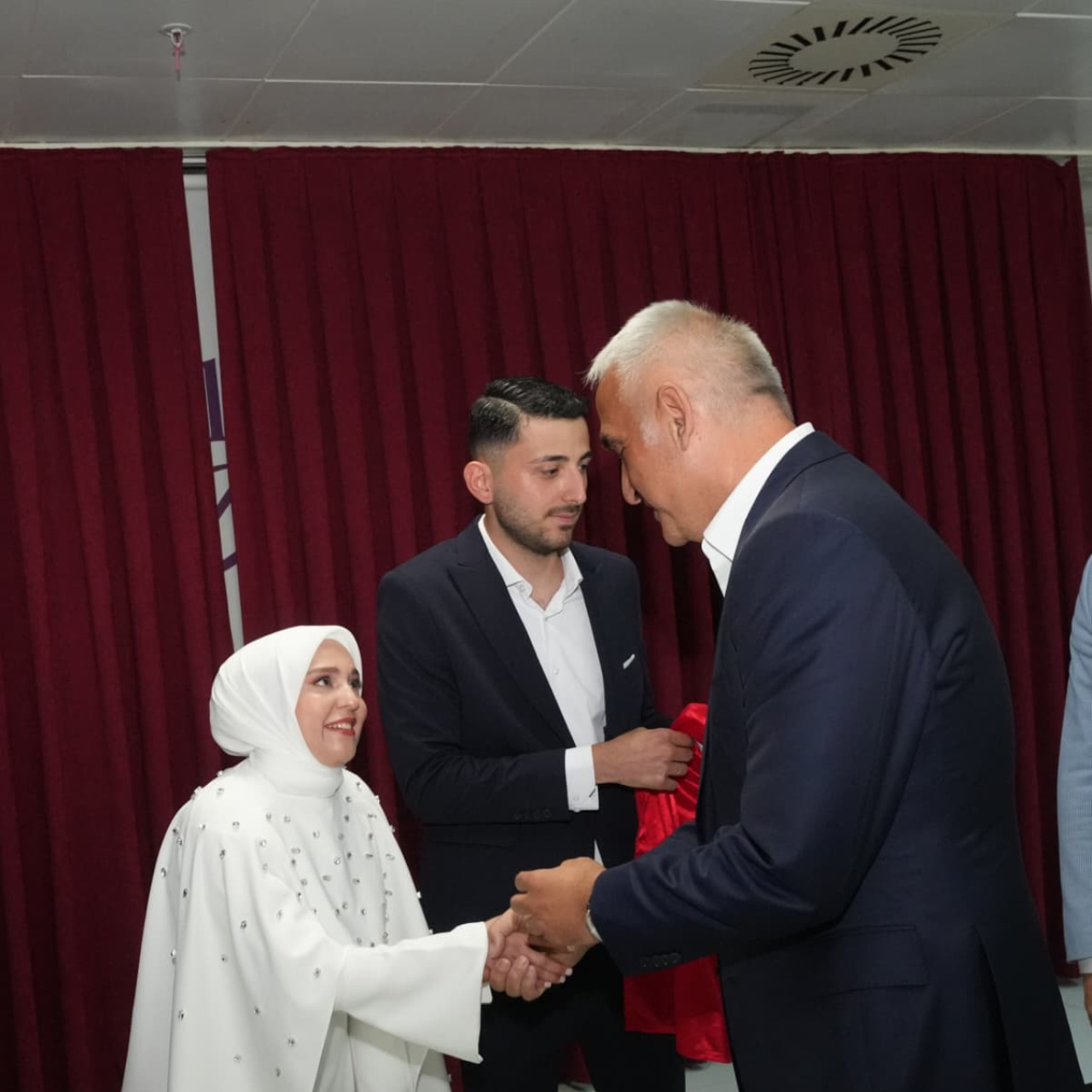 Yeni evlenen çiftlere sürpriz