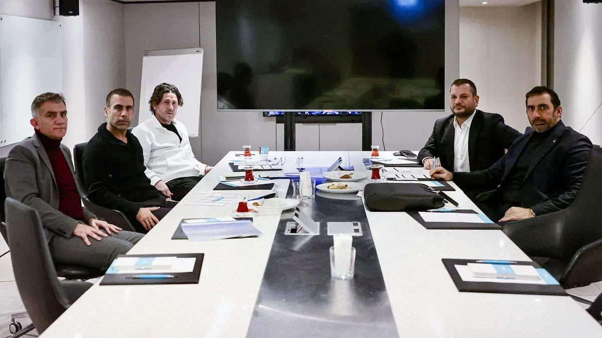 Trabzonspor Kulübünde değerlendirme toplantısı yapıldı