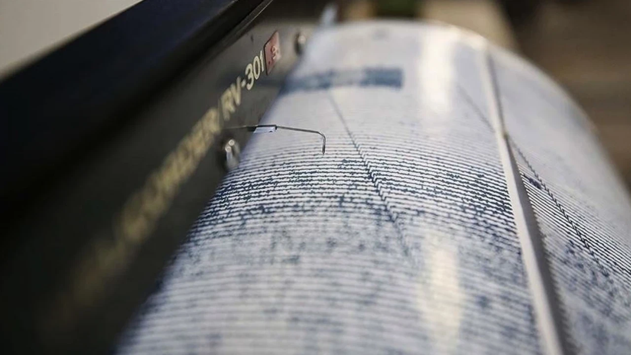 Son dakika: Ağrı'da korkutan deprem