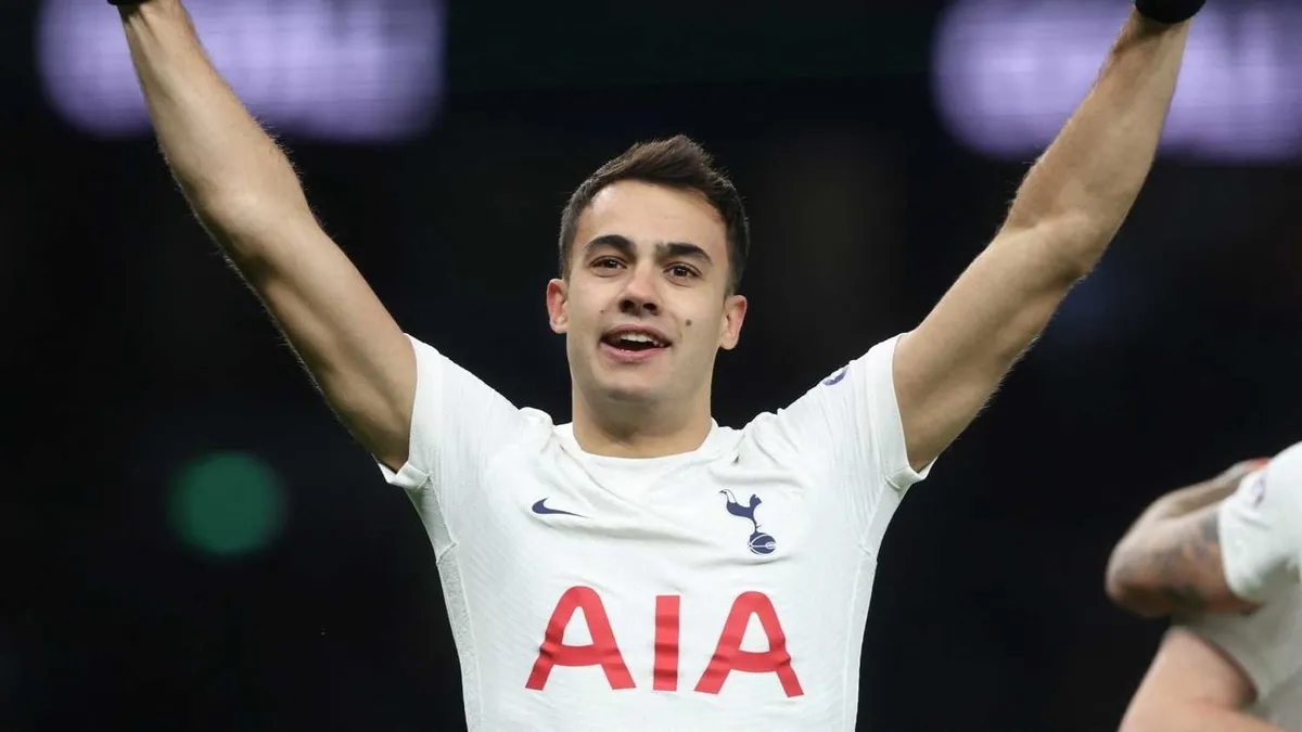 TRANSFER HABERİ | Beşiktaş ve Galatasaray'ın Sergio Reguilon düellosu!
