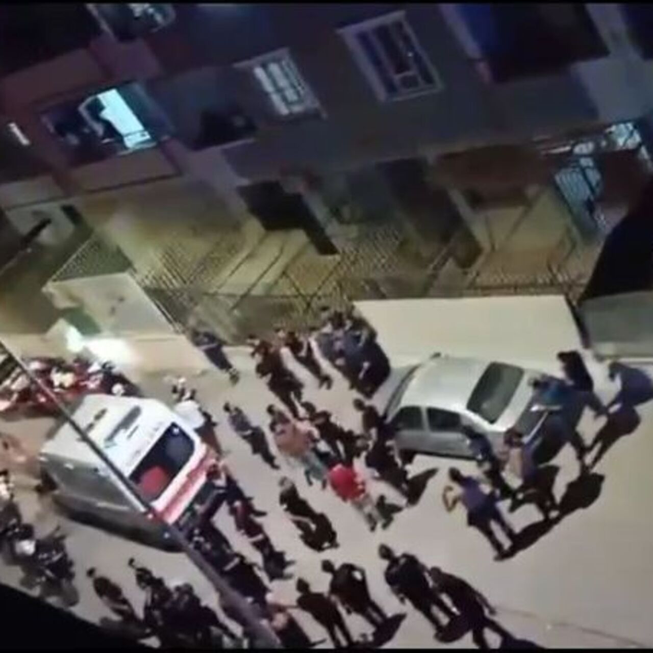 Ağabey ile kardeşin kavgası cinayetle bitti!