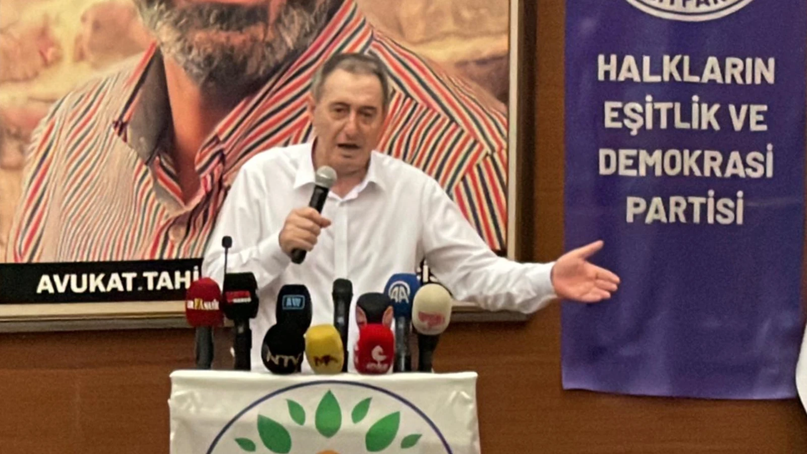 DEM Parti'li Bakırhan: Yasanın amacı silahı devreden çıkarıp Kürt meselesini siyasi zemine taşımak
