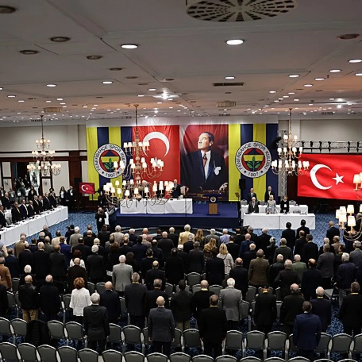 Fenerbahçe'nin Net Borcu Açıklandı!