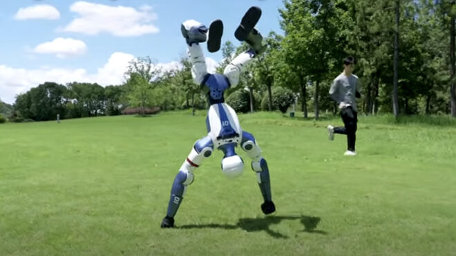 5.900 dolardan başlayan yetenekli insansı robot: “Unitree R1” [Video]