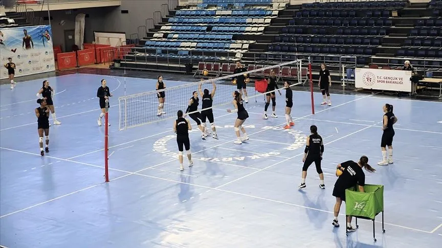 Sakarya Voleybol, Sultanlar Ligi'nin kapısını "araladı"