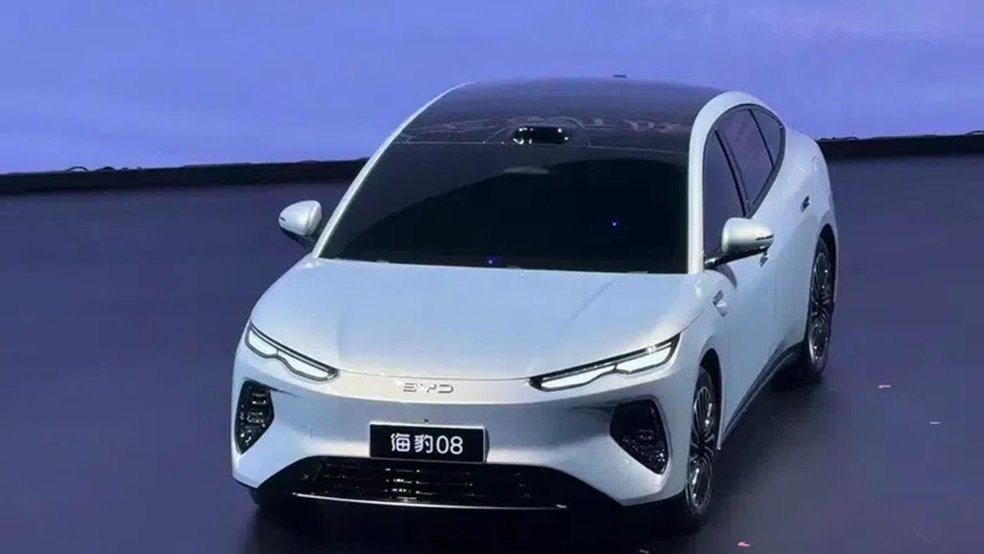 BYD, amiral gemisi Seal 08 modelini tanıttı: 1.000 menzil ve 9 dakikada şarj!