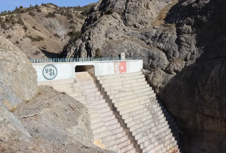 Oltu Sivridere Sulama Barajı 6 bin 860 dekar araziyi suya kavuşacak
