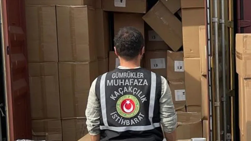 Ticaret Bakanlığı ekipleri üç operasyonda uyuşturucu ve kaçak eşyaya el koydu