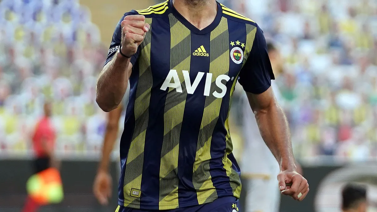 Galatasaray'dan ligi sallayacak transfer! Fenerbahçe'nin eski yıldızı...