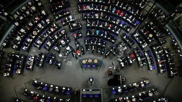 Almanya'da borçlanma kurallarını hafifletme planı için özel oturum