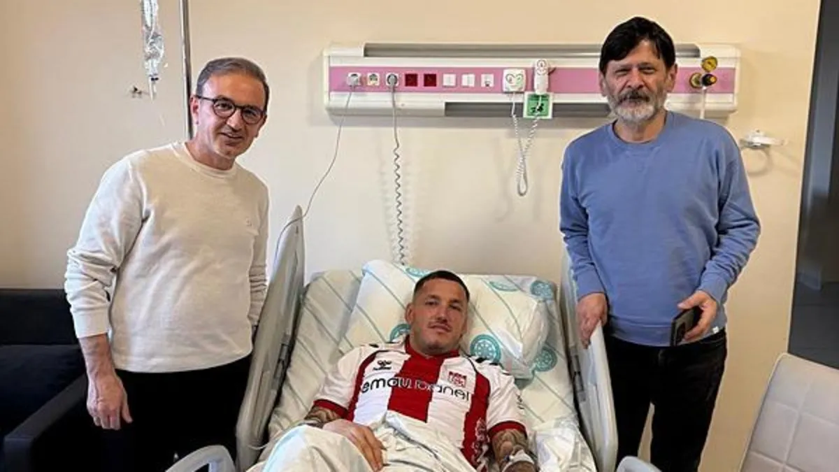Rey Manaj gözünü açtı: "Haftaya oynayabilecek miyim?" dedi