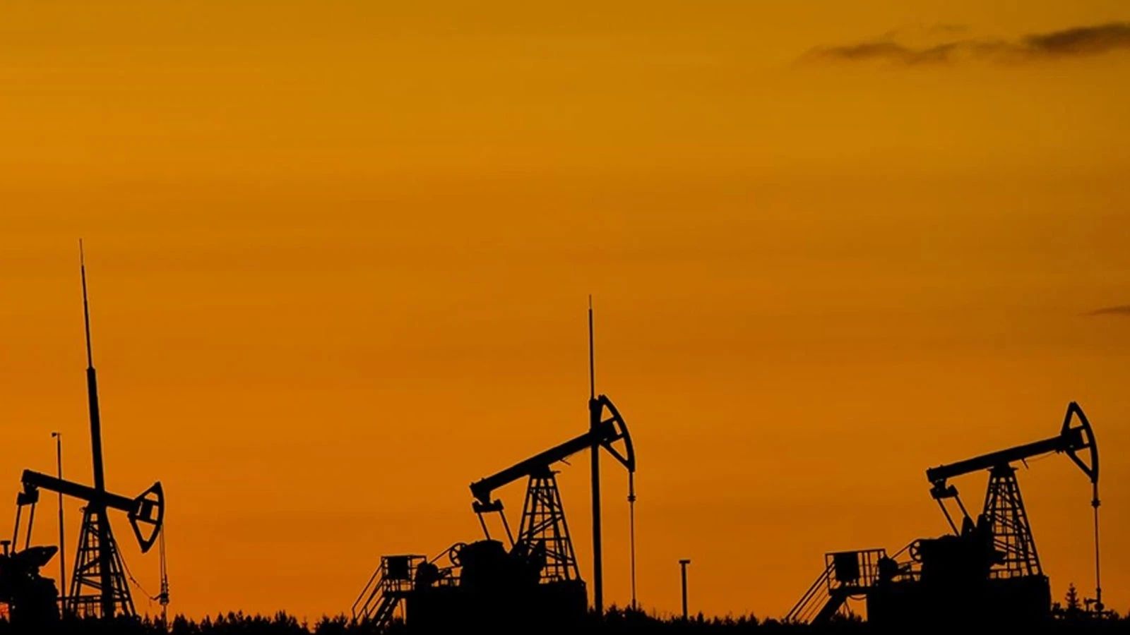 Petrol fiyatlarında dalgalanma sürüyor