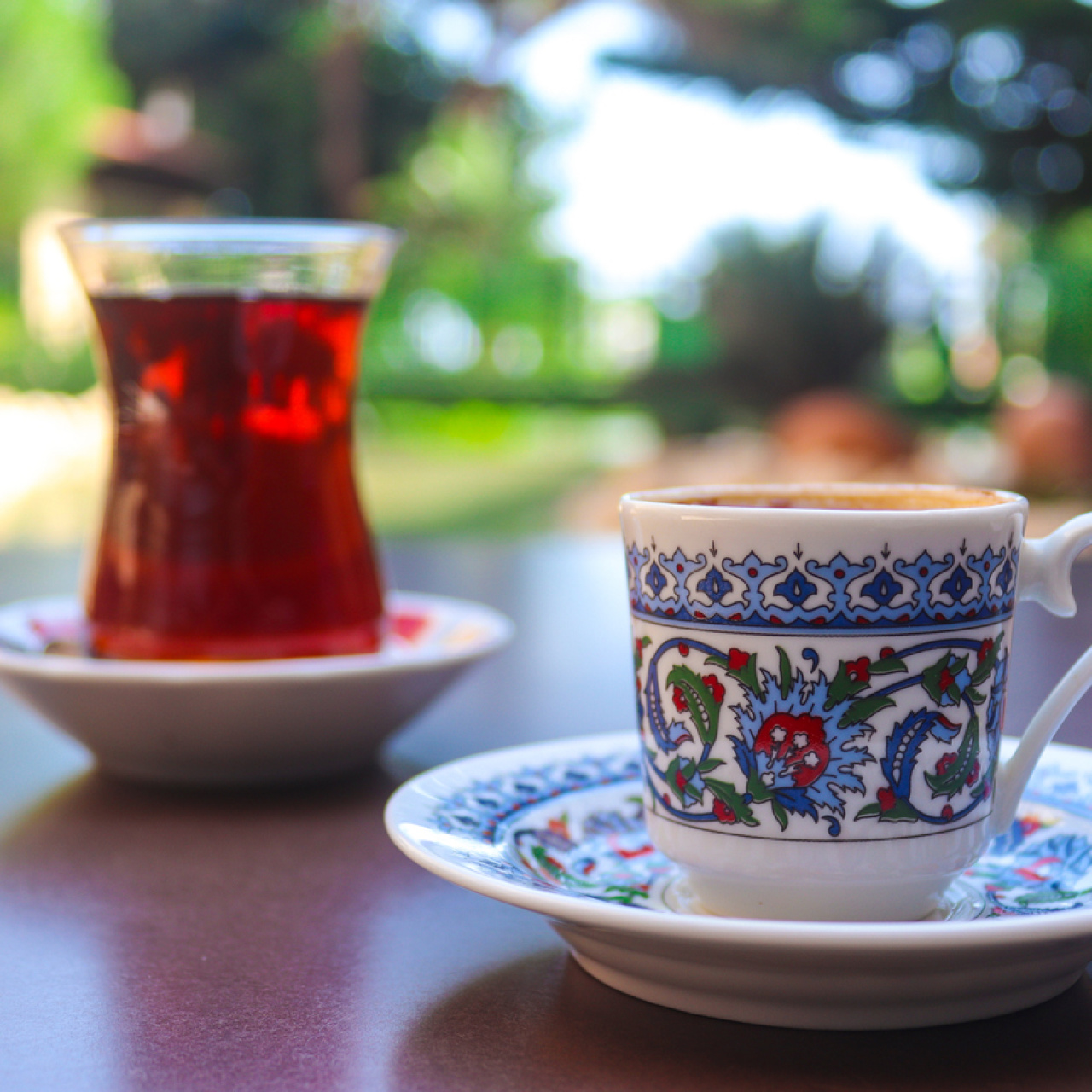 Çay ve kahve suyun yerine geçiyor mu?