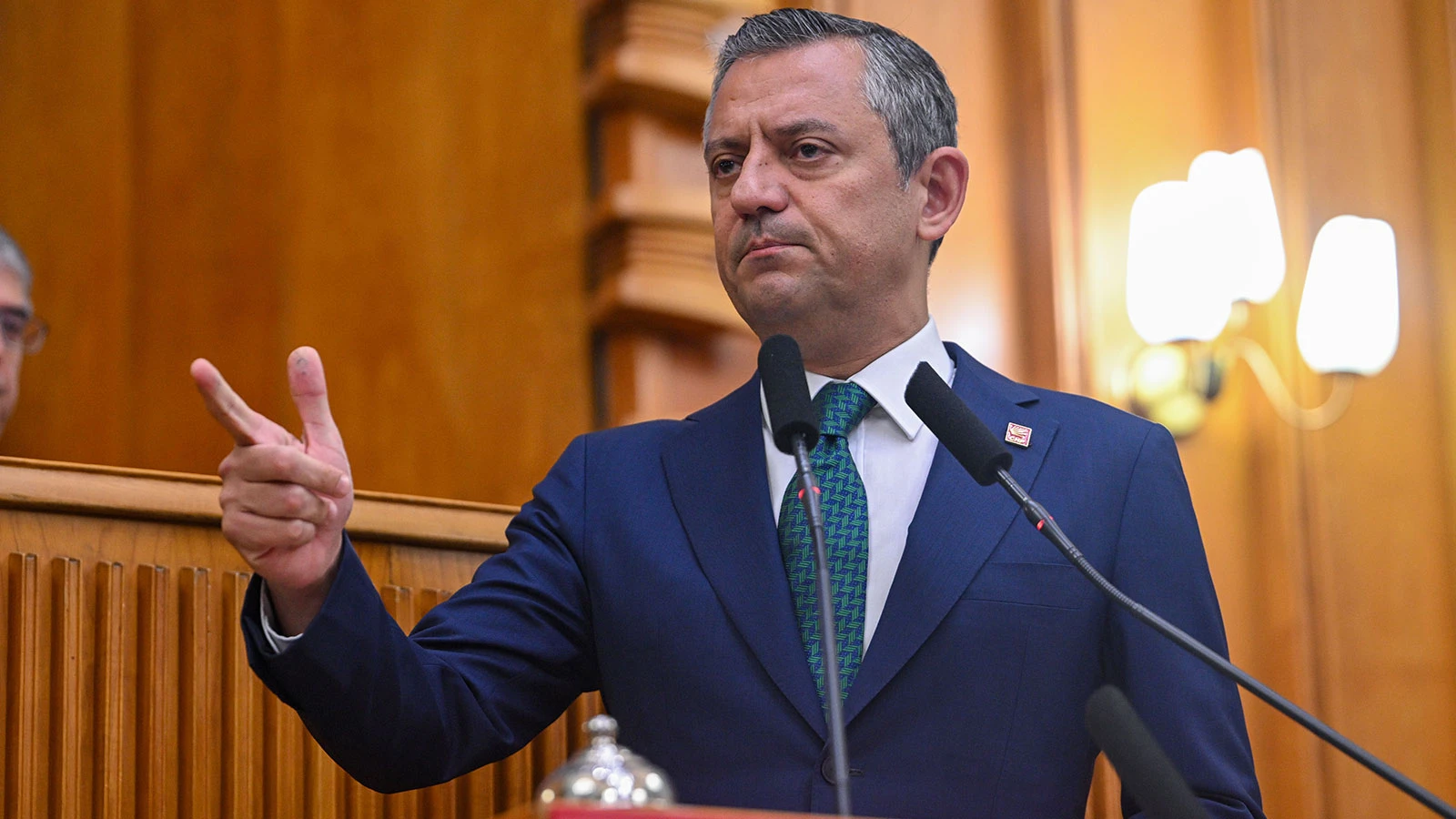CHP lideri Özel'den PKK'nın silah bırakmasına ilişkin açıklama
