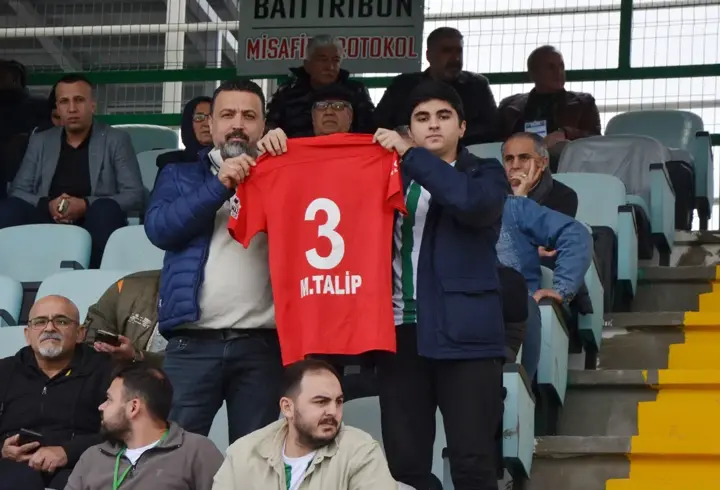Serik Spor taraftarı Pazarlı’yı unutmadı