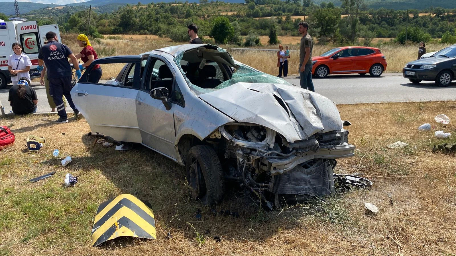 Takla atan otomobildeki 7 yaşındaki Azra öldü, ailesi yaralı