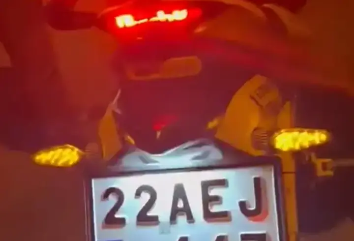 Abart egzozlu motosikletliye 20 bin lira ceza