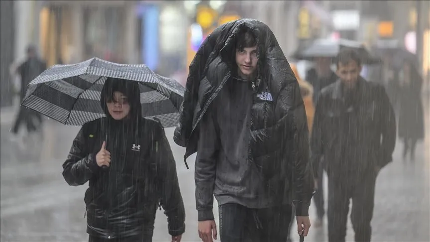 Meteorolojiden yağmur, kar, fırtına ve sağanak uyarısı