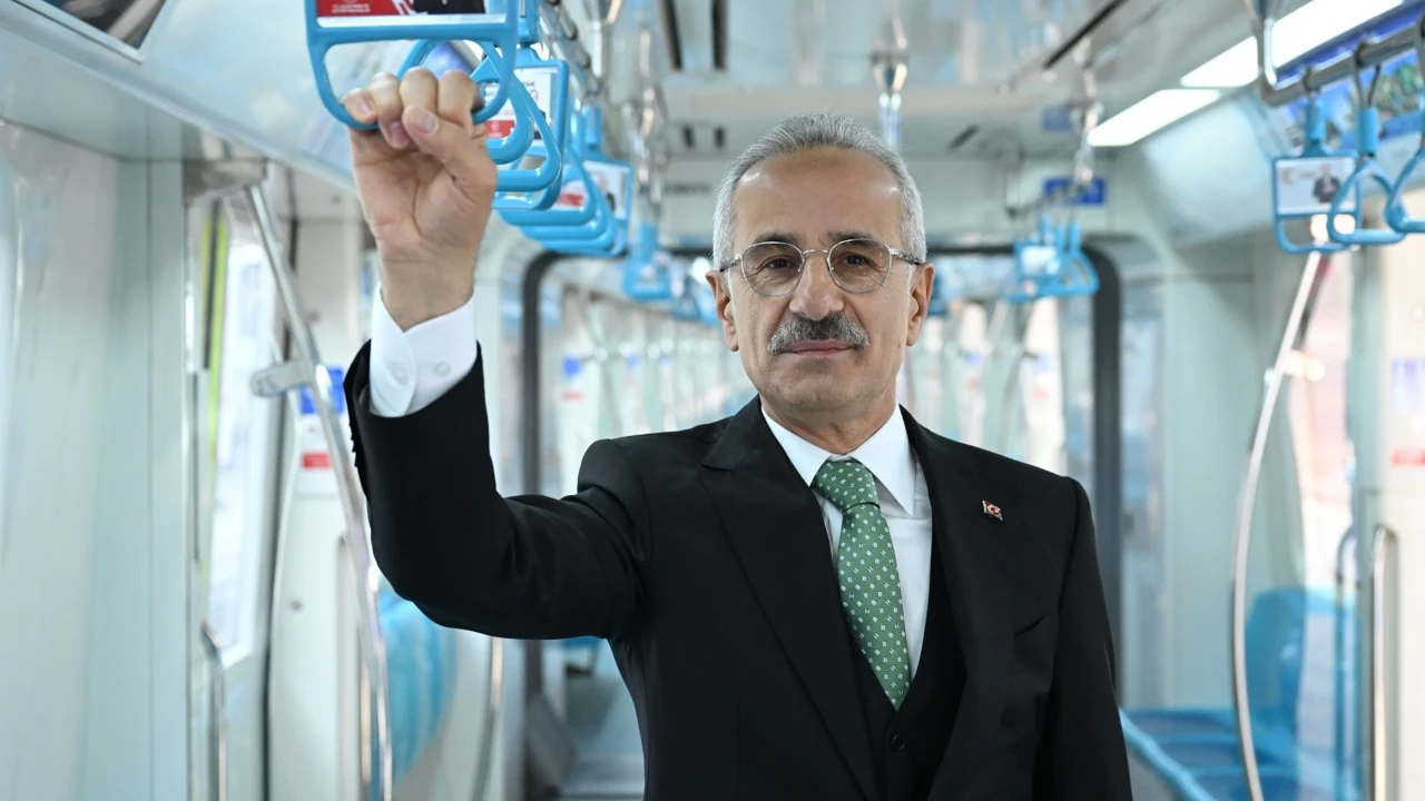Bakan Uraloğlu Marmaray'ın 12 yıllık bilançosunu açıkladı