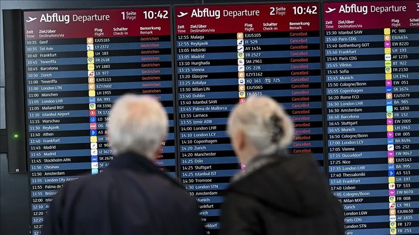 Berlin Brandenburg Havalimanı'nda buzlanma nedeniyle kalkışlar durduruldu