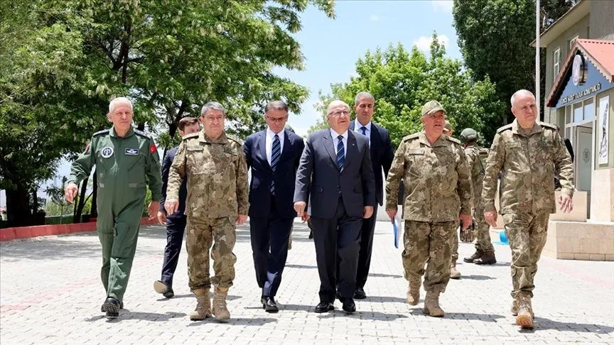 Milli Savunma Bakanı Güler: Sınırlarımızdaki güvenlik tedbirleri artırılmıştır