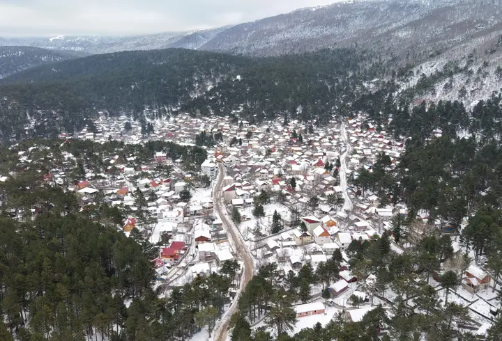 Amanos Dağları'ndaki kar manzarası dronla görüntülendi