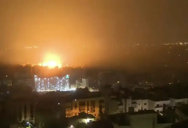 CNN TÜRK GÖRÜNTÜLEDİ: İsrail Beyrut'u böyle bombaladı!
